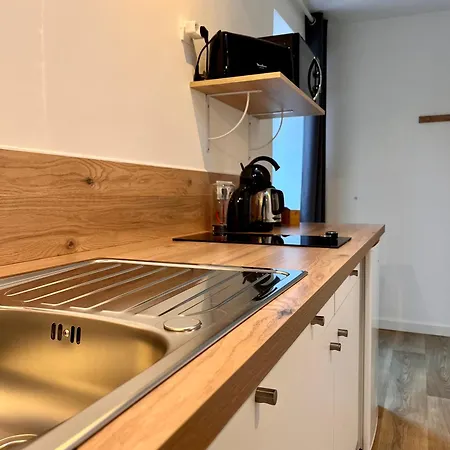 Le Quarante Cinq -6 *