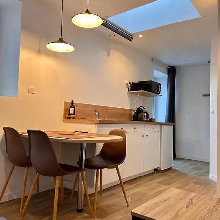 Le Quarante Cinq -6 Laval (Mayenne)