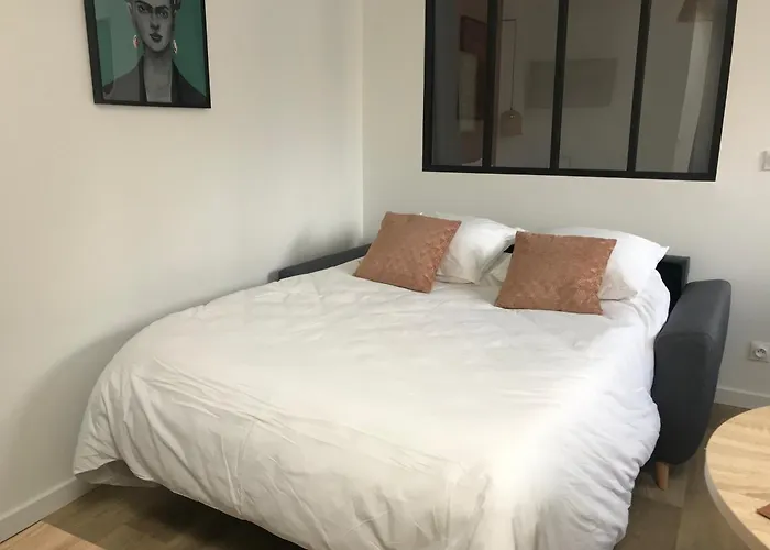 Le Quarante Cinq -6 *