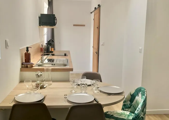 Le Quarante Cinq -6 Laval (Mayenne)