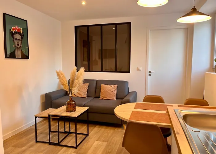 Le Quarante Cinq -6 * Laval (Mayenne)