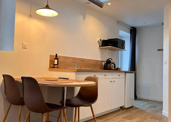 Le Quarante Cinq -6 Laval (Mayenne)